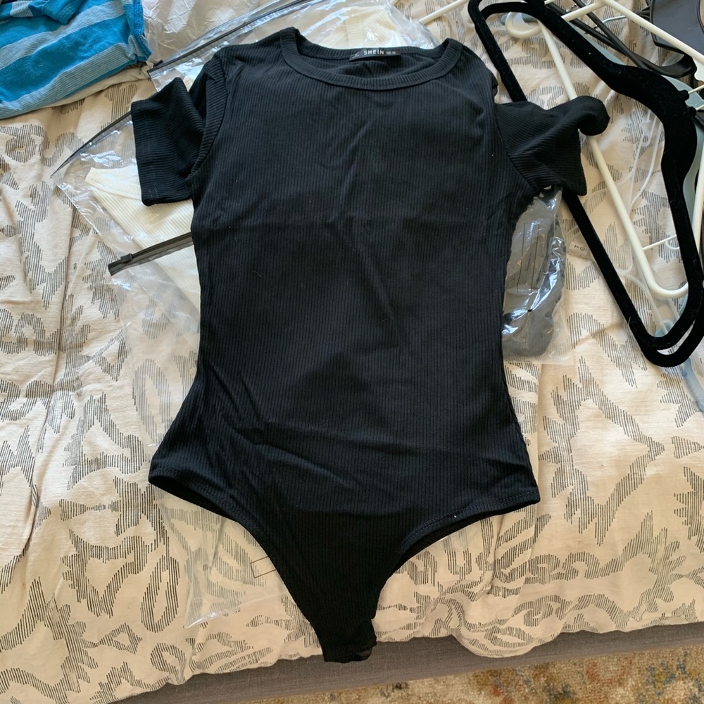 SHEIN Black Ribbed Bodysuit - XS